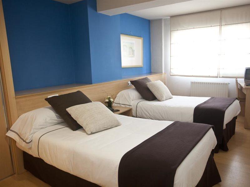 Hotel Metropol By Carris Lugo Extérieur photo